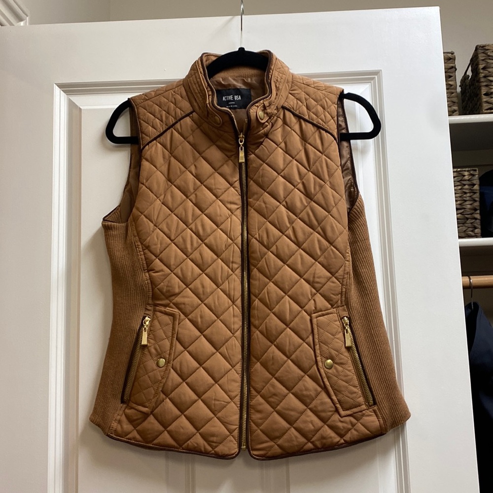 Quilted vest size medium